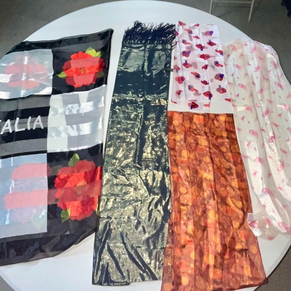 Lot of 5 Women’s Vintage and Modern Mixed Scarf Lot (Lot 7) - Picture 2 of 6